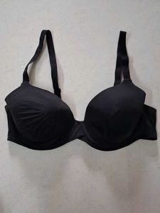38C Maidenform black Bra