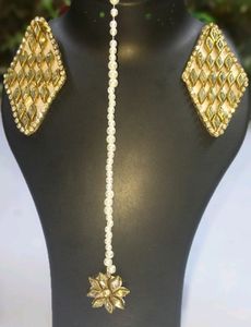 Eyerring square forehead metal kundan Crystal Pear