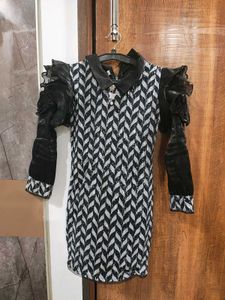 Sparkling Chevron Pattern Ethnic Gown