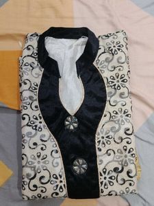 Black Kurti