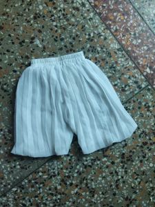 Baby Girl Pleated Top &amp; Shorts Set