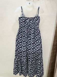Chic Navy Floral Print Dress