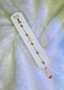 Dainty Flower Chain Bracelet