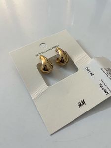 H&amp;M Chunky Dome Earrings Gold