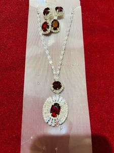 Branded Designer Set New With Tag ❤️😍