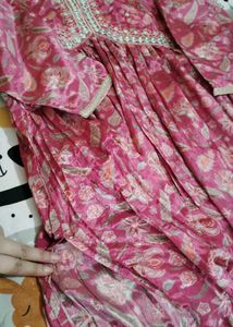 Beautiful Pink Floral Kurti