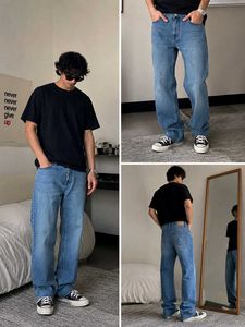 Men's Relaxed Fit Blue Denim Jeans