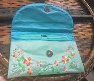 Vietnamese hand-embroidered silk clutch purse