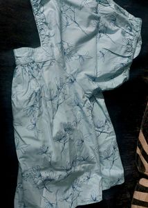 VAN HEUSEN Womens top in sky blue