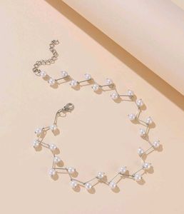 Chic Pearl Choker Necklace