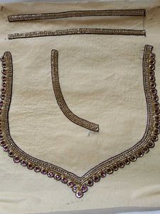 Embellished Maang Tikka &amp; Armlets