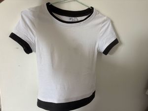 H&M dividend Classic White & Black Ringer Tee