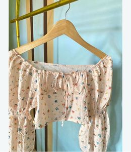 Floral Print Square Neck Puff Sleeve Top
