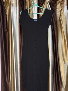 Sleek Black Button-Up Midi Dress