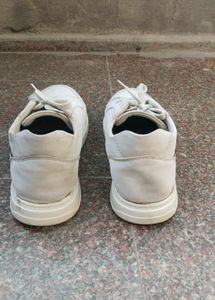 Trendy White Casual Sneakers for Women