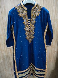 Women Embellished Royal Blue Kurta