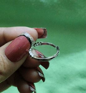 Elegant Silver-tone Ring