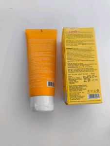 New Dot &amp; Key Vitamin C+E Face Wash &amp; Serum