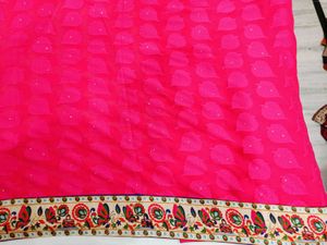 🇳🇿💫🎀Elegant Pink Saree with Intricate