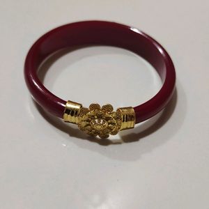 Pola bangle