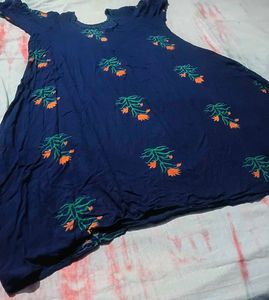Navy Blue Floral Print froke
