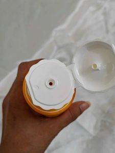 Dot &amp; Key Vitamin C Face Wash