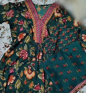 Green Floral Print Kurta Set