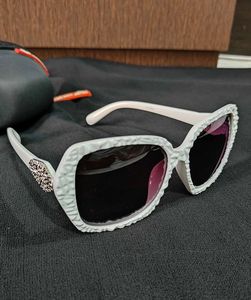 Stylish White Textured Sunglasses