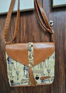 Kleio Sling Bag