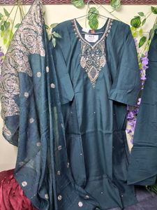 Elegant Green Embroidered Kurta Set with Dupatta