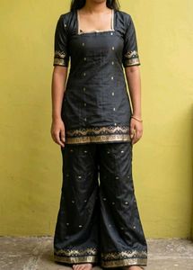 Elegant Black Kurta Set with Gold Embellishments