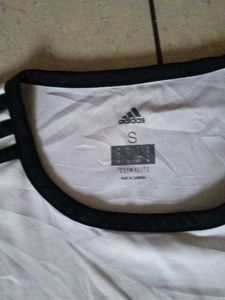 Addidas climalite white sports t- shirt ( size s)