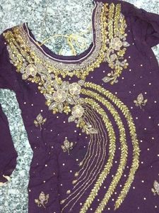 Embroidered kurta set