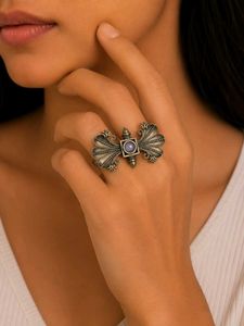 Cobra Ring - Silver Tone