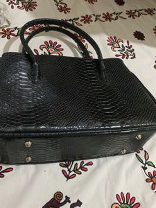 Black Snakeskin Print Handbag