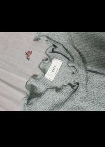 Cute Cropped Ruffled top