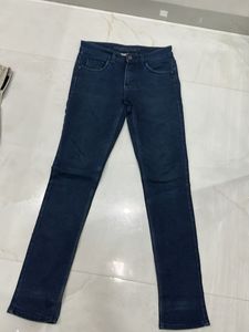 Classic Dark Wash  Jeans  London castel