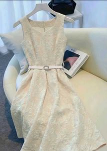 Elegant Sleeveless Cream Jacquard Dress