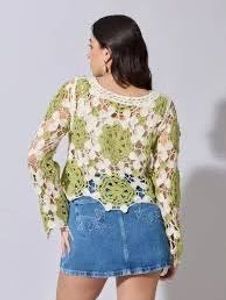 Crochet Knit Floral Crop Top