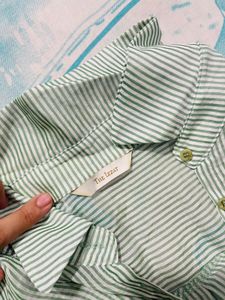 Chic Striped Button-Up shirt