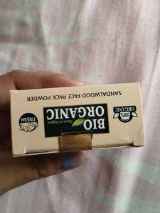 SANDAL WOOD FACE MASK