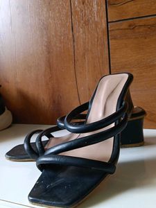 ✨ Sports Shoes + Strappy Heels = Special Combo