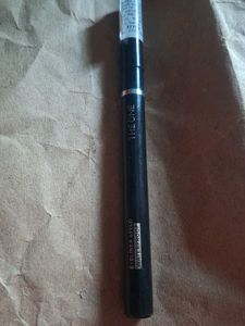 The ONE Waterproof Eyeliner Stylo