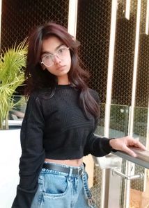 Black Crop Top for Women – Trendy & Stylish