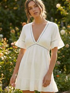 🎉SALE🦢White Dress with Lace Details