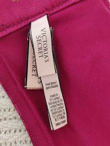 VICTORIA SECRET Velvet Pink Bra