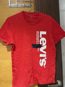 Levi's Red T-Shirt
