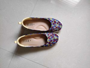 Chic Floral Ballet Flats
