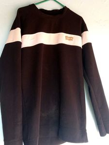 Levi's black t-shirts