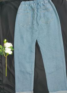 💕Regular Girls Light Blue Jeans